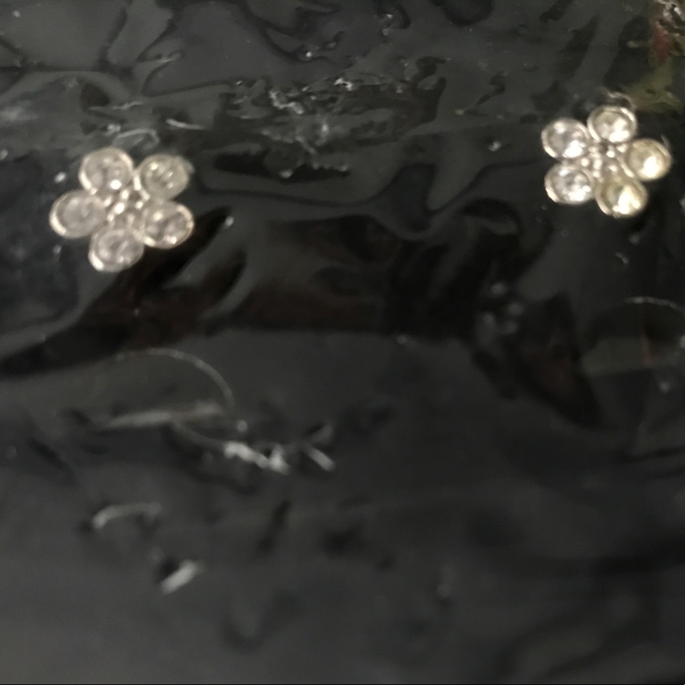 Rhodium Flower earrings